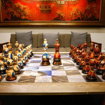 Bộ Cờ Vua Trang Trí Siêu Lớn - Giant Chess Set 1
