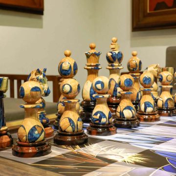 Bộ Cờ Vua Trang Trí Siêu Lớn - Giant Chess Set 3