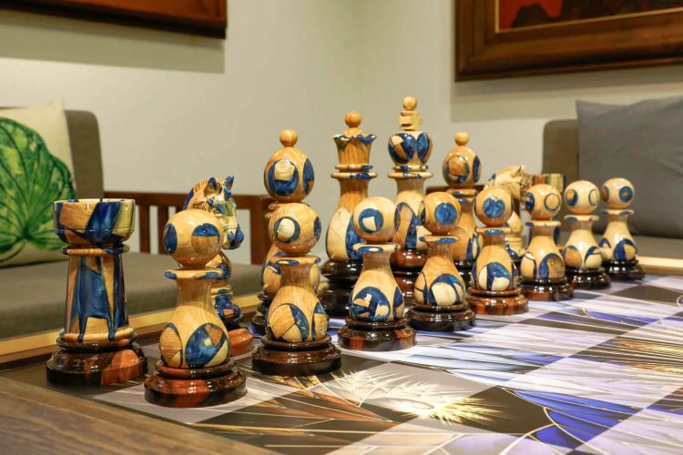Bộ Cờ Vua Trang Trí Siêu Lớn - Giant Chess Set 3