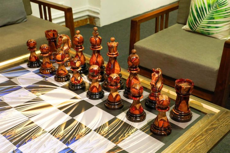 Bộ Cờ Vua Trang Trí Siêu Lớn - Giant Chess Set 6