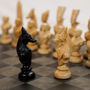 Cờ Vua Ai Cập - Gỗ Mun & Gỗ Thích, Bàn Cờ Da - Luxury Chess Set (3)