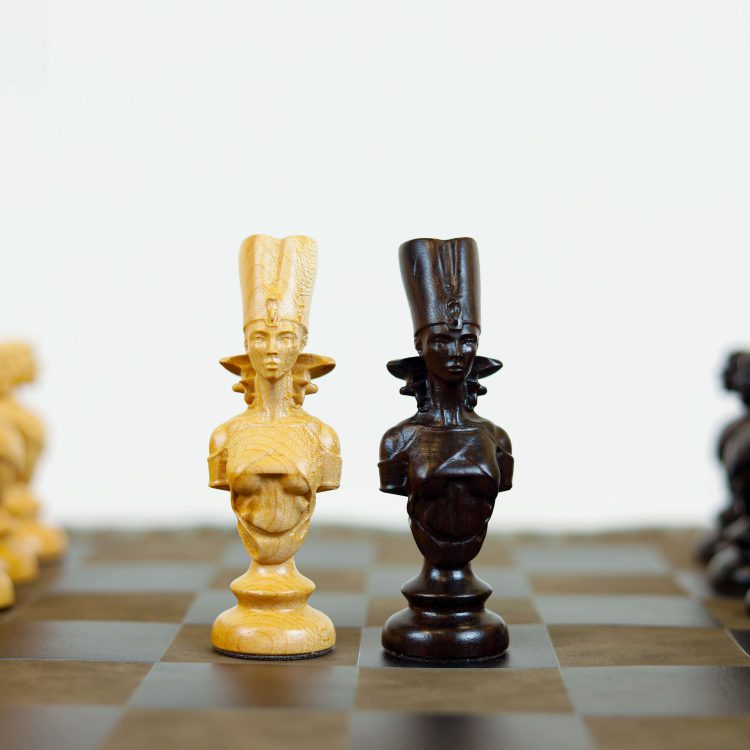Cờ Vua Ai Cập – Gỗ Mun & Gỗ Thích, Bàn Cờ Da – Luxury Chess Set